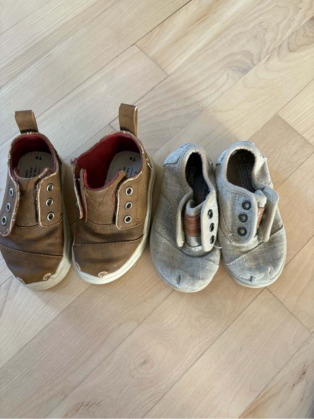 Toms Kids Slip-On Sneakers in Brown and Light tan size 4&5